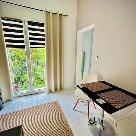 ניס Lovely Riviera Apartment מראה חיצוני תמונה
